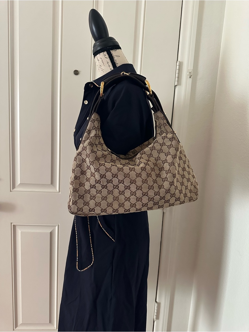 Gucci Horsebit hobo shoulder bag with COA - Picture 6 of 16
